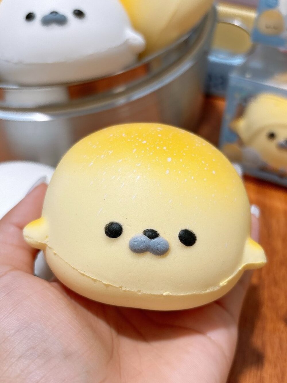 1pc Cute Seal Squishy Slow Rising Squeeze Stress Relief Item Soft Creamy Texture
